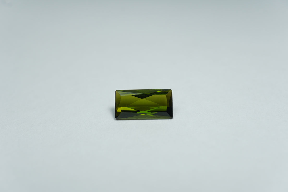 1.30ct Turmalina 9x5mm