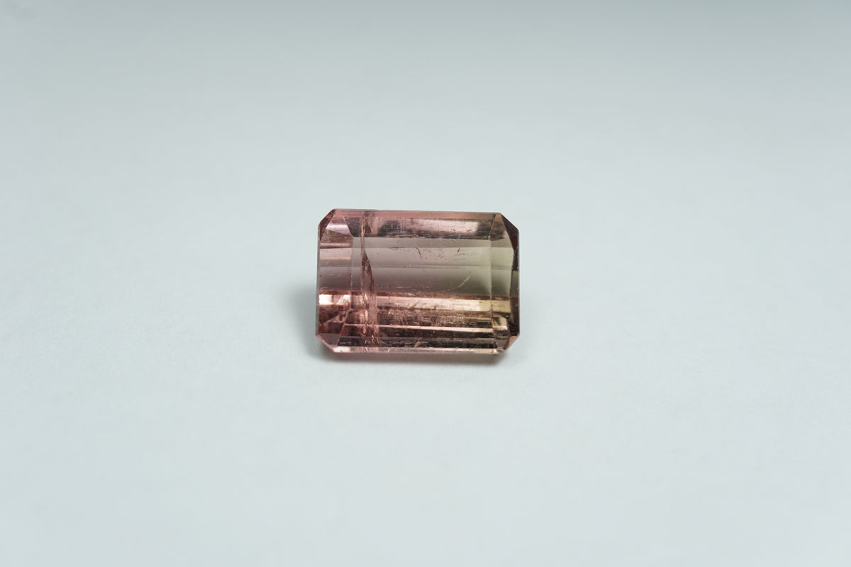 6.23ct Tourmaline bicolor 12x9mm