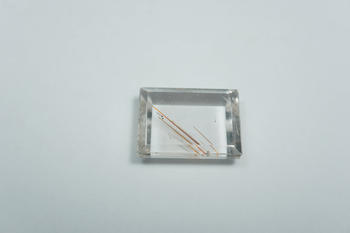 8.50ct Quartzo com inclusão 15x12mm