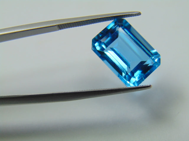 10.20ct Topaz Blue Swiss 14x10mm