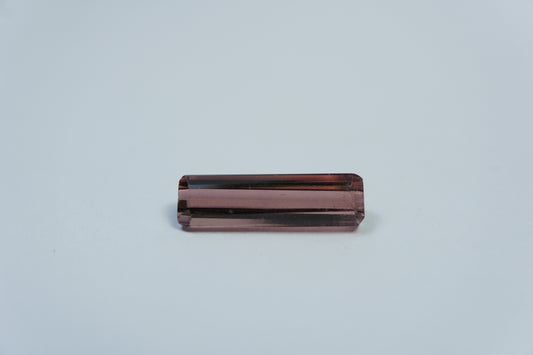 1.89ct Turmalina 14x4mm