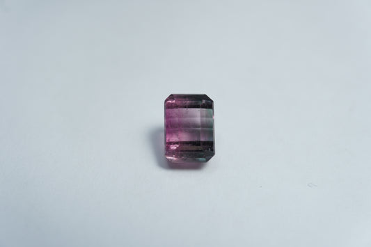 2.68ct Turmalina bicolor 8x6mm