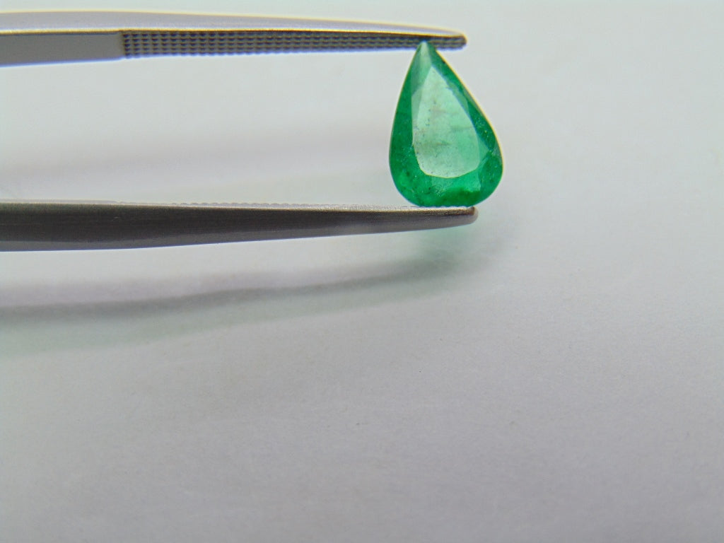 0.90ct Emerald 9x6mm