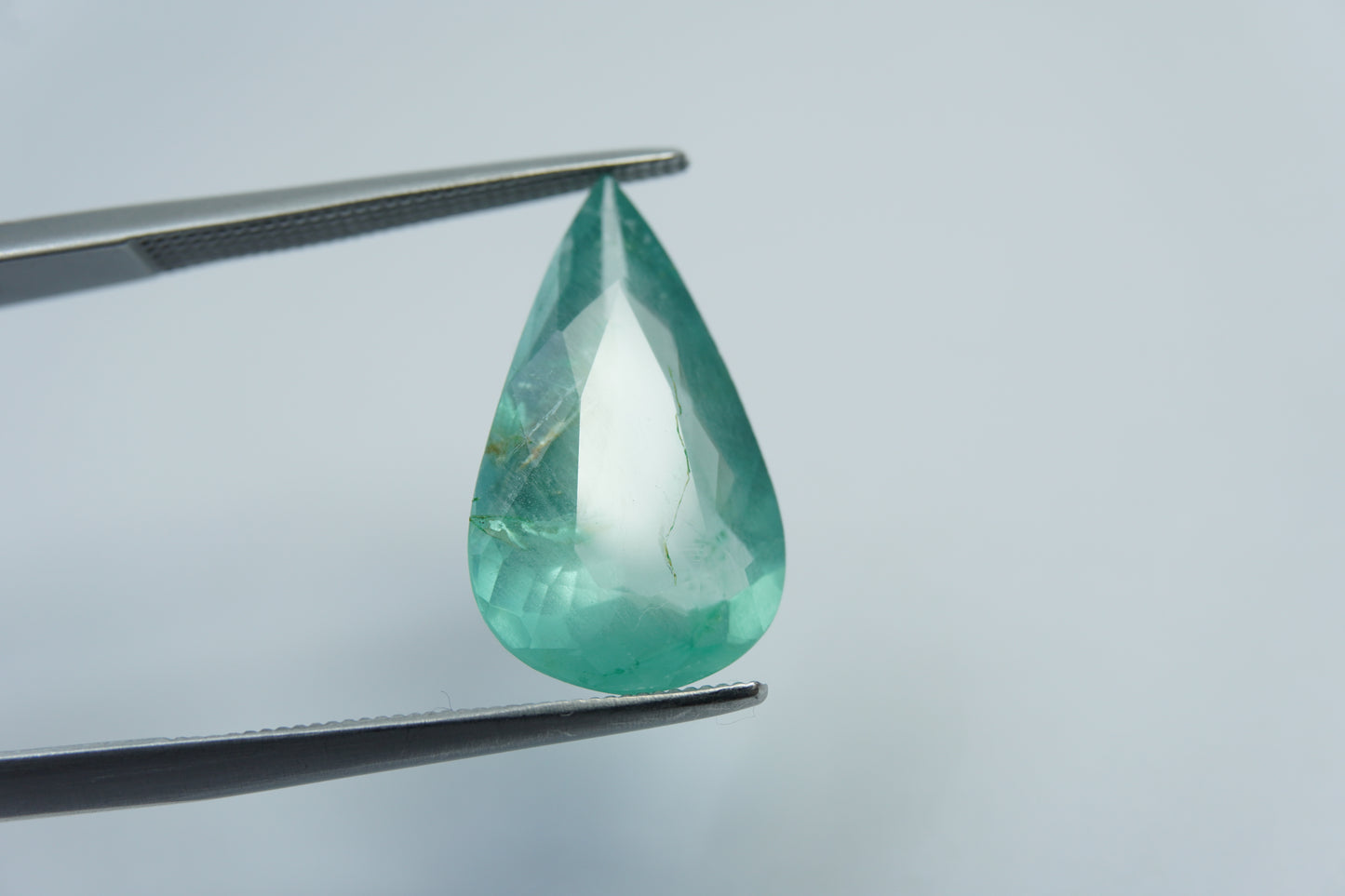 4.45ct Esmeralda 17x10.5mm