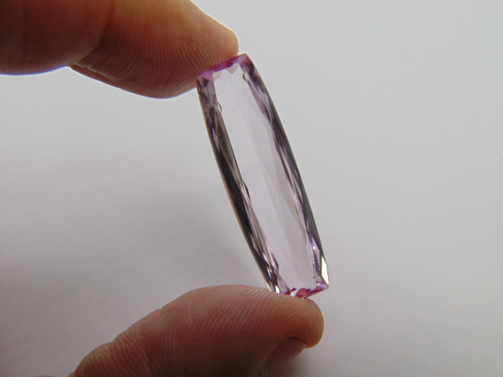 Kunzita 25,60 ct 36x11mm