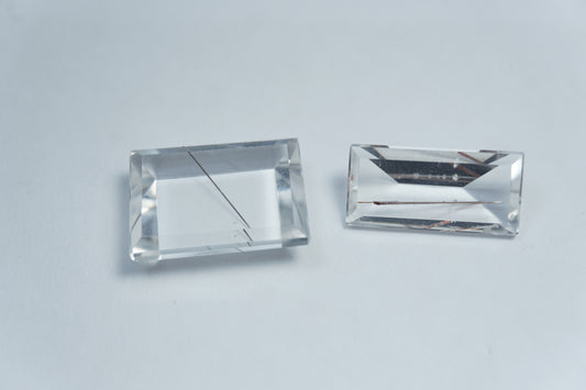 9.75ct Quartzo com inclusão 14x7mm / 14x10mm