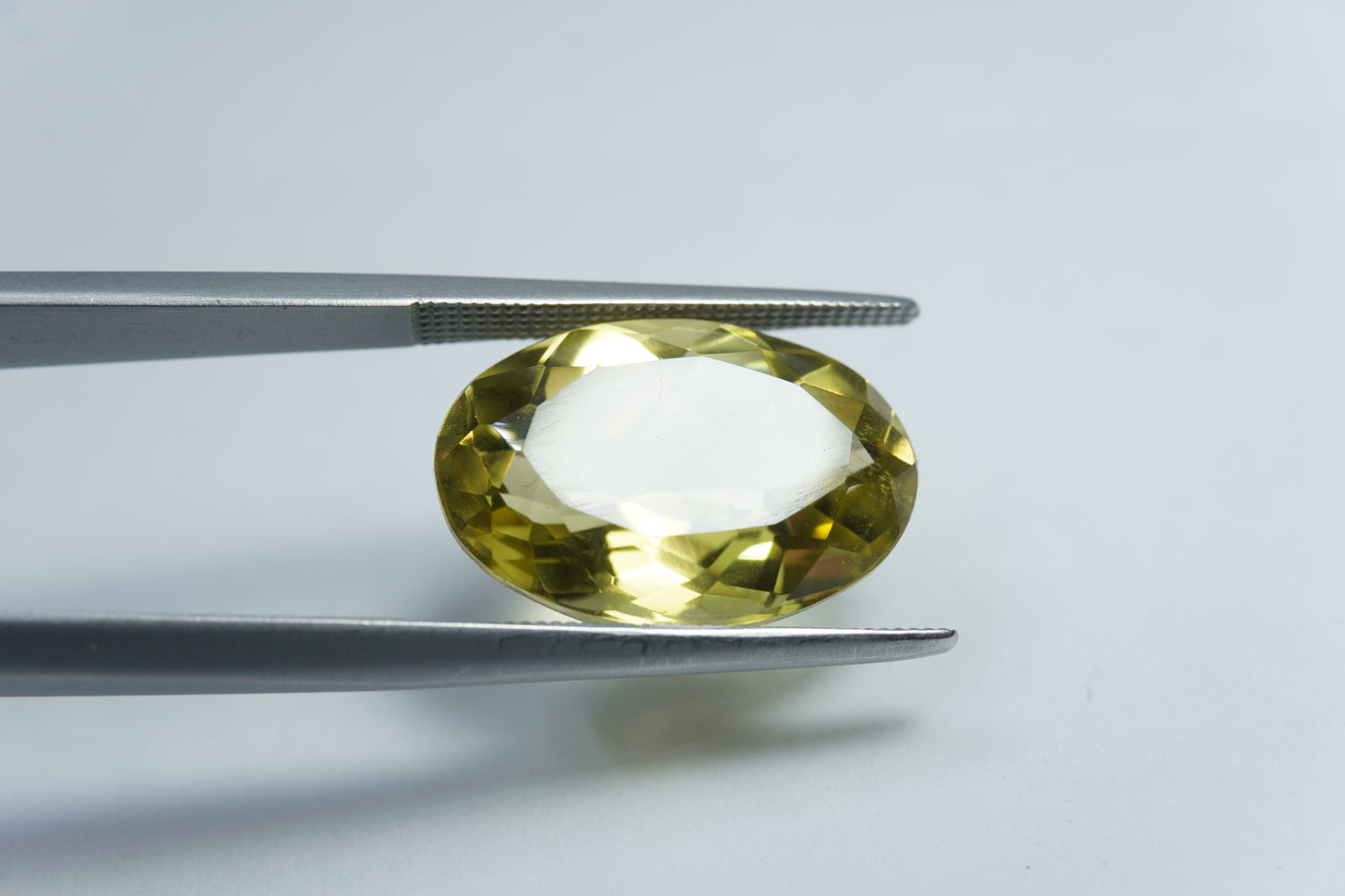 8.80ct Green gold 17x11mm