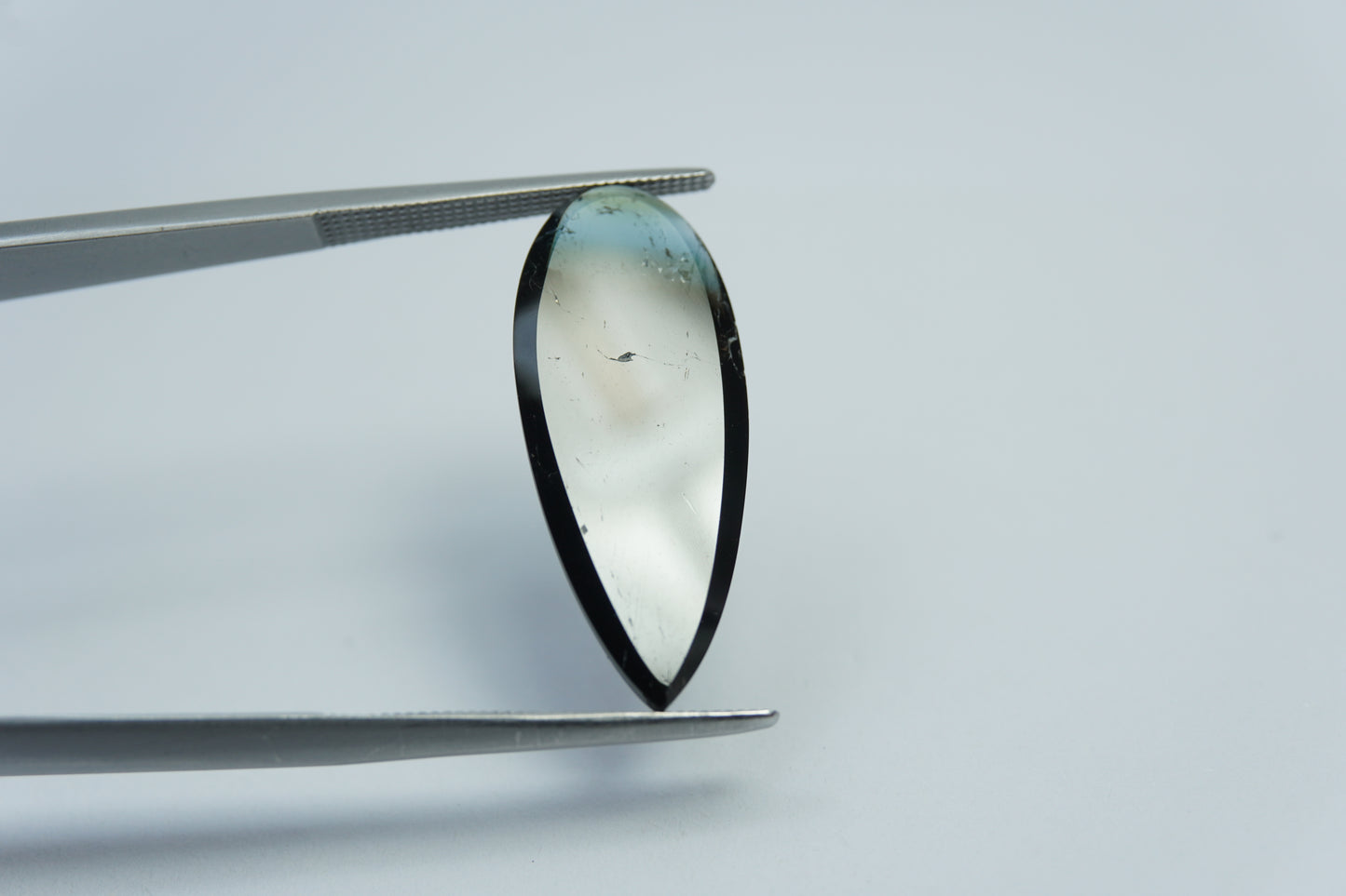 5.95ct Turmalina bicolor 24x10mm