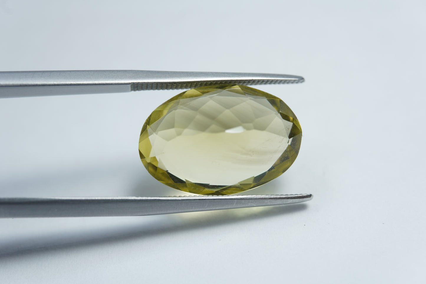 8.80ct Green gold 17x11mm