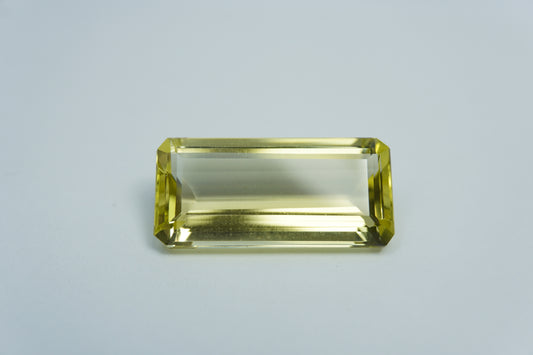 15.90ct Green gold 24x11mm