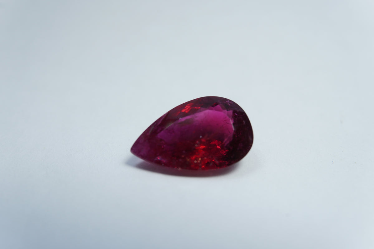 Rubelita 3,85 ct 13x9mm