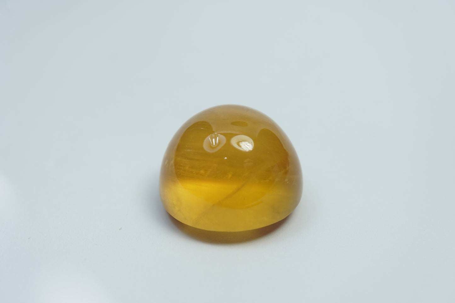 37.40ct Berilo cabochão 19mm