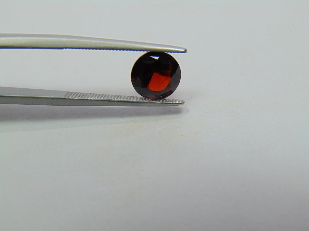 1.95ct Garnet 8mm