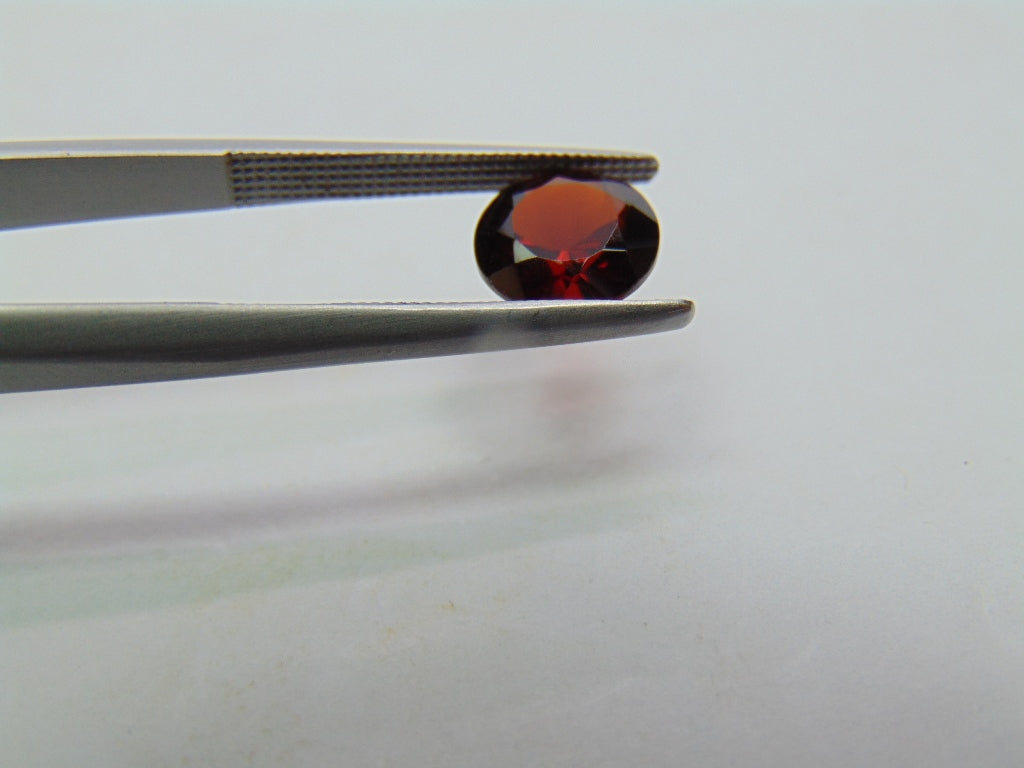 1.95ct Garnet 8mm