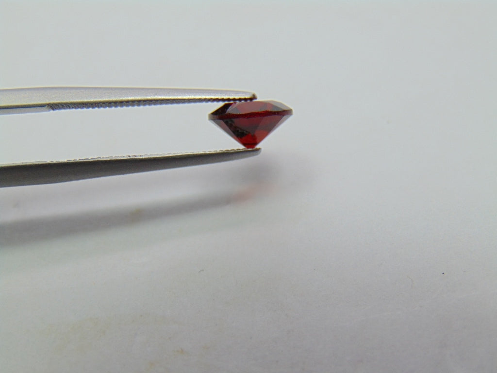 1.95ct Garnet 8mm