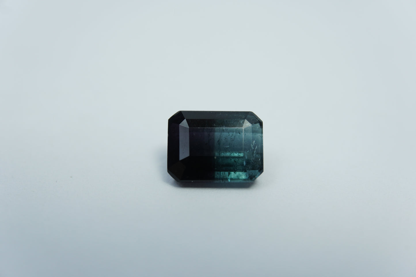 2.50ct Turmalina bicolor 9x7mm