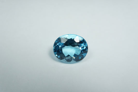 8.8ct Topázio Suíço 13x11mm