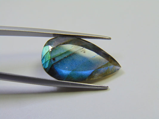 16.90ct Labradorite 26x14mm