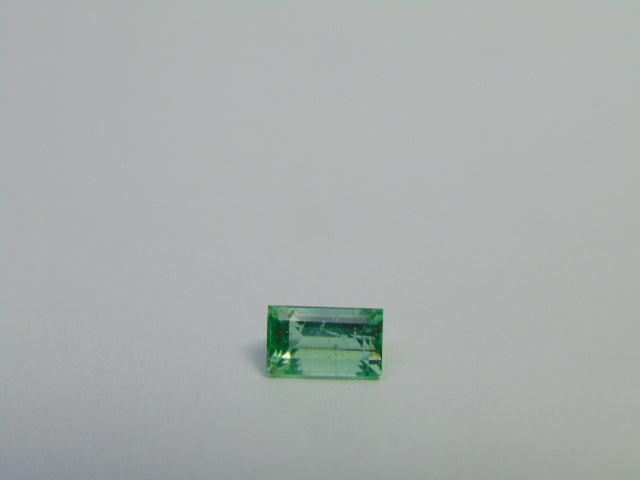 0.89ct Emerald 7x5mm