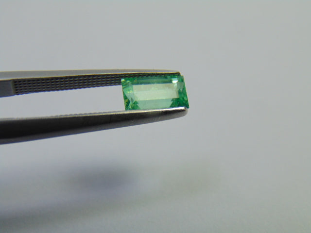 0.89ct Emerald 7x5mm