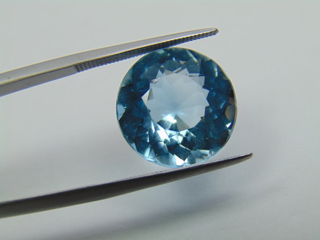 13.45ct Topaz 15mm