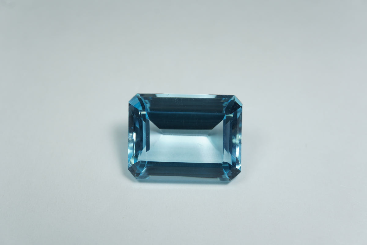 13.63ct Topázio sky 15x11.5mm