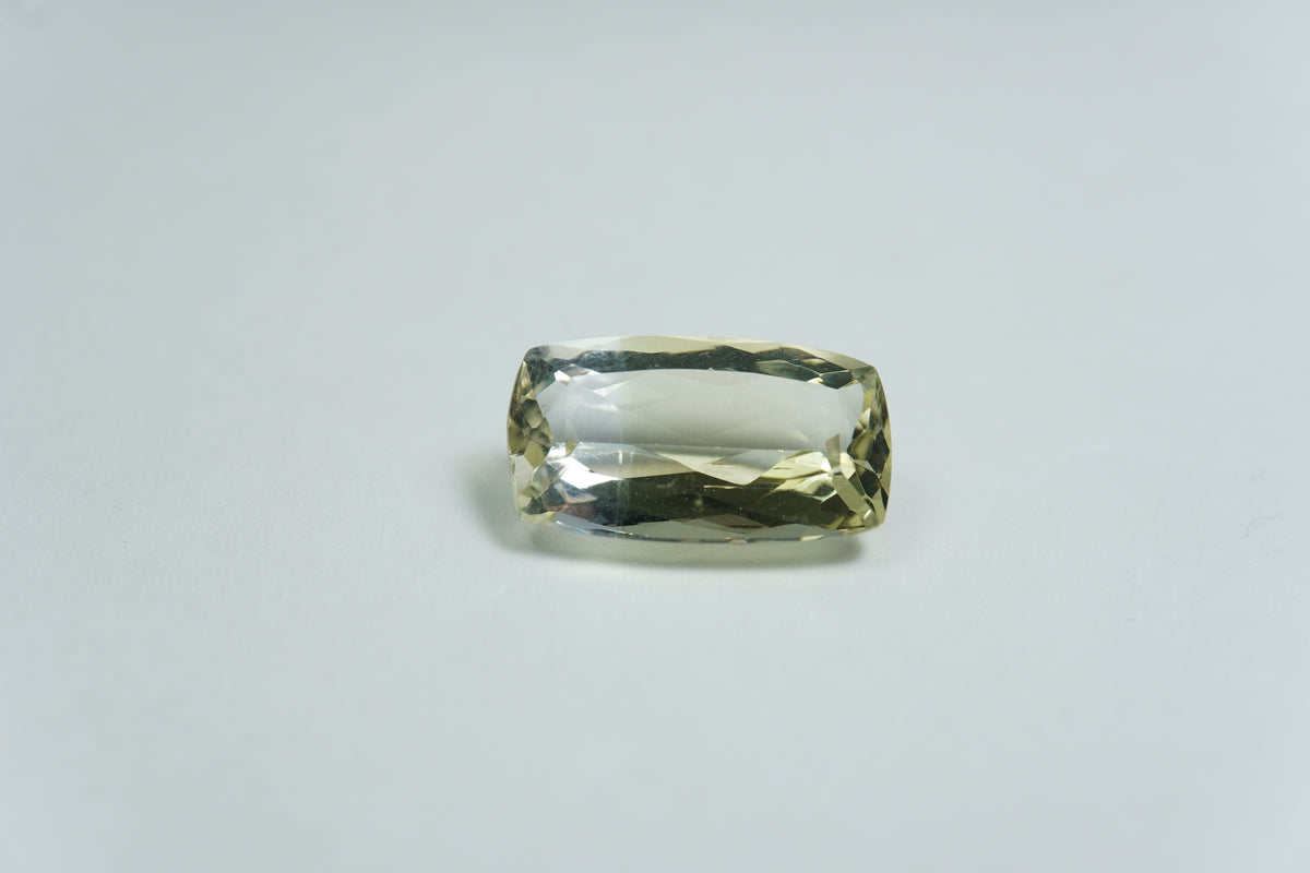 4ct Berilo bicolor 13x8mm