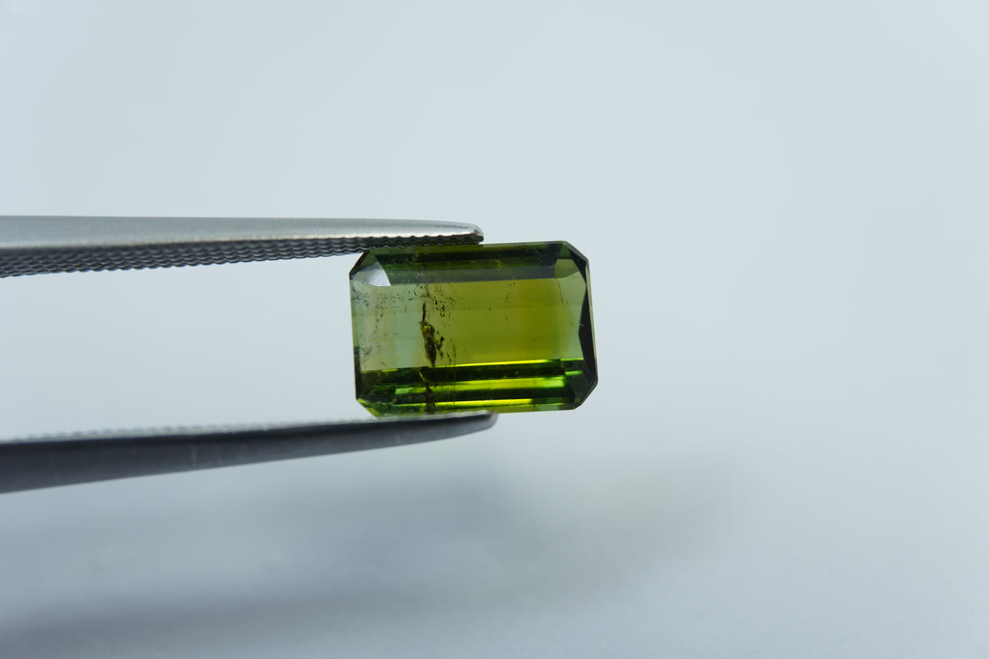 2.25ct Turmalina bicolor 9x6mm