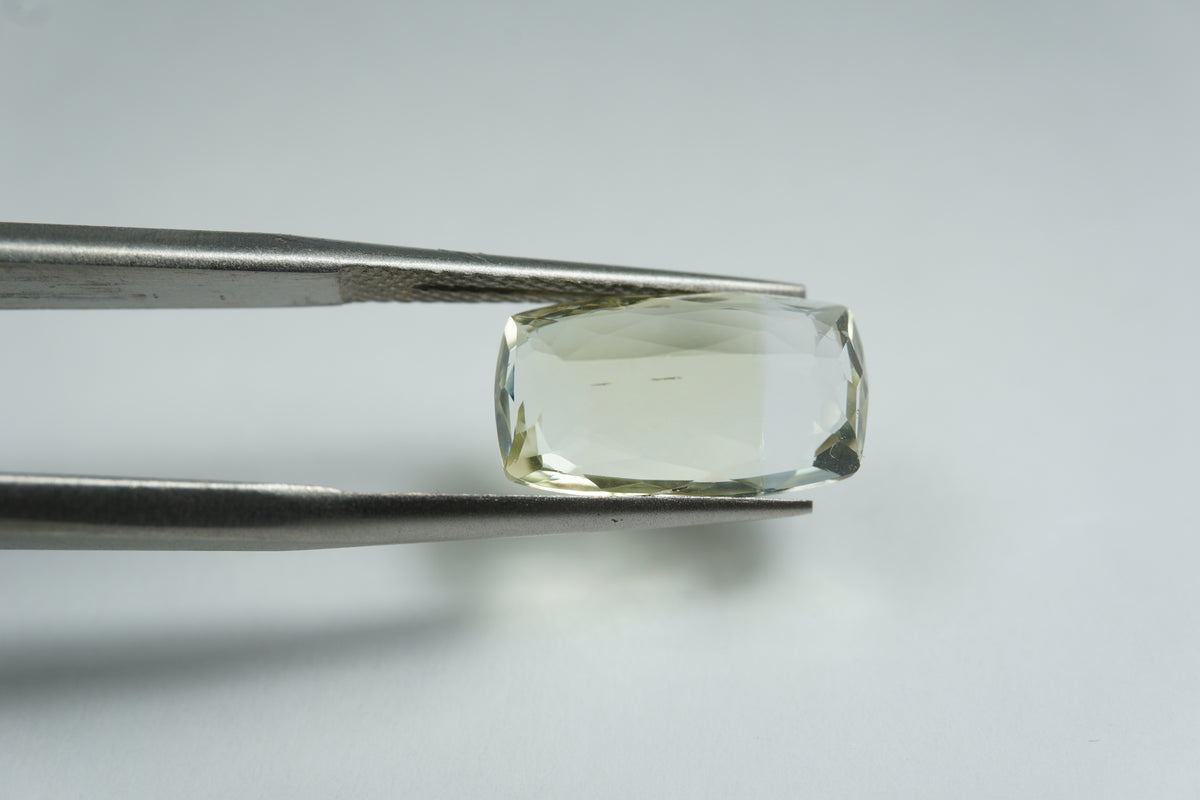 4ct Berilo bicolor 13x8mm