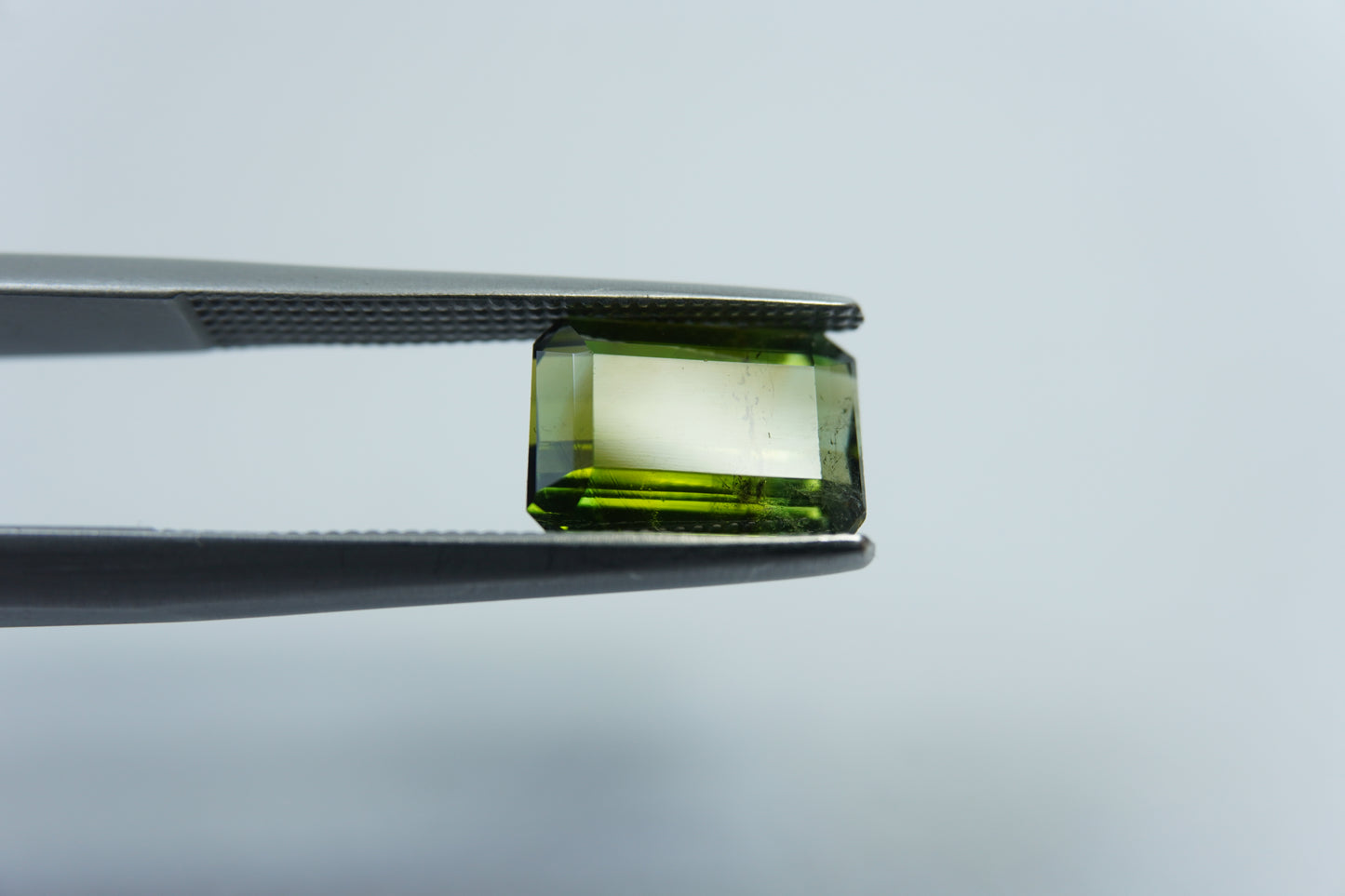 2.25ct Turmalina bicolor 9x6mm