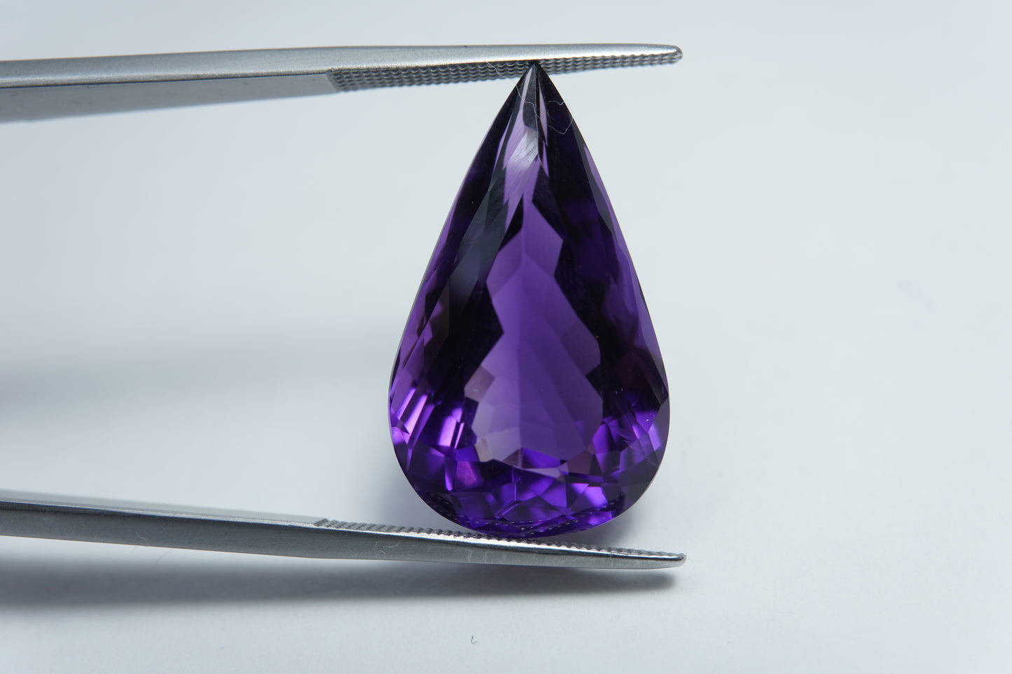 18ct Amethyst 24x14mm