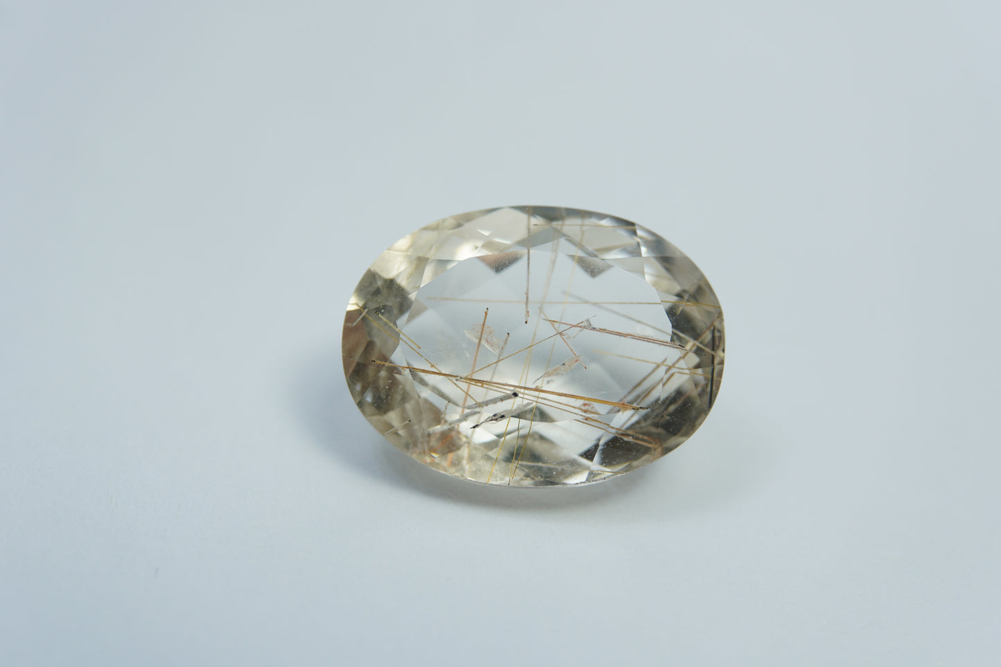 17ct Quartzo com inclusão 19x14mm