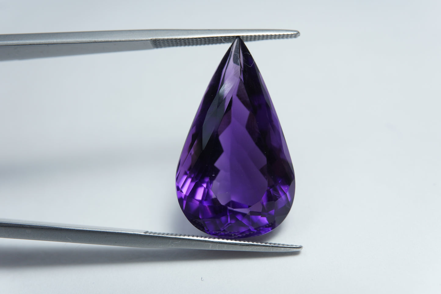 18ct Amethyst 24x14mm
