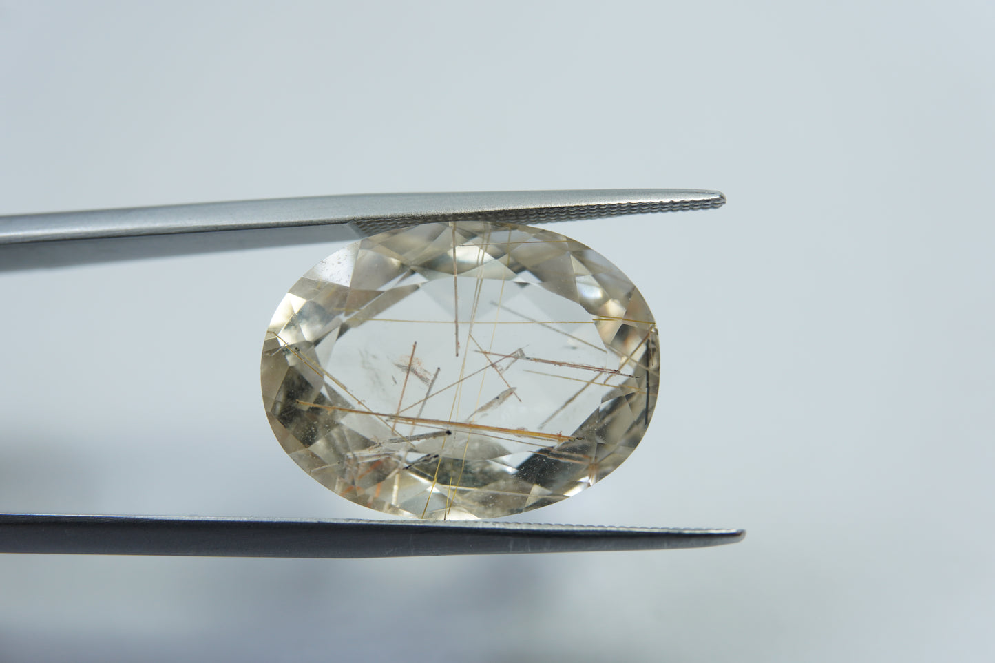 17ct Quartzo com inclusão 19x14mm