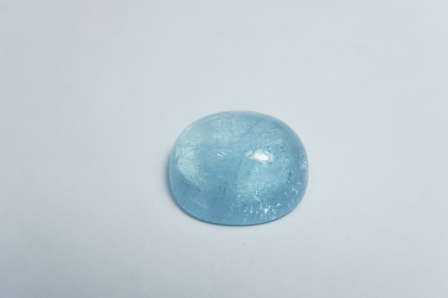 18.70ct Água-marinha cabochão 18x16mm