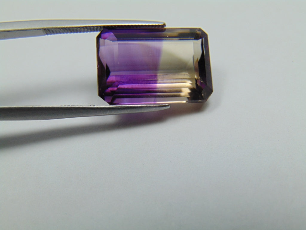 12.40ct Ametrino 17x11mm