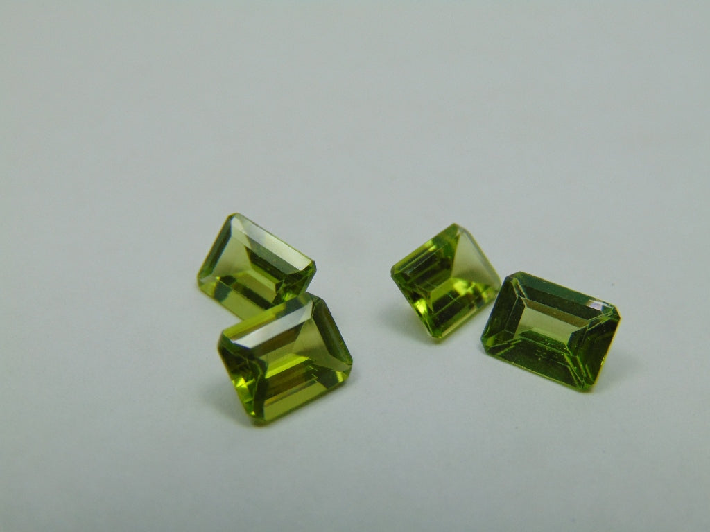 5.60ct Peridoto Calibrado 8x6mm