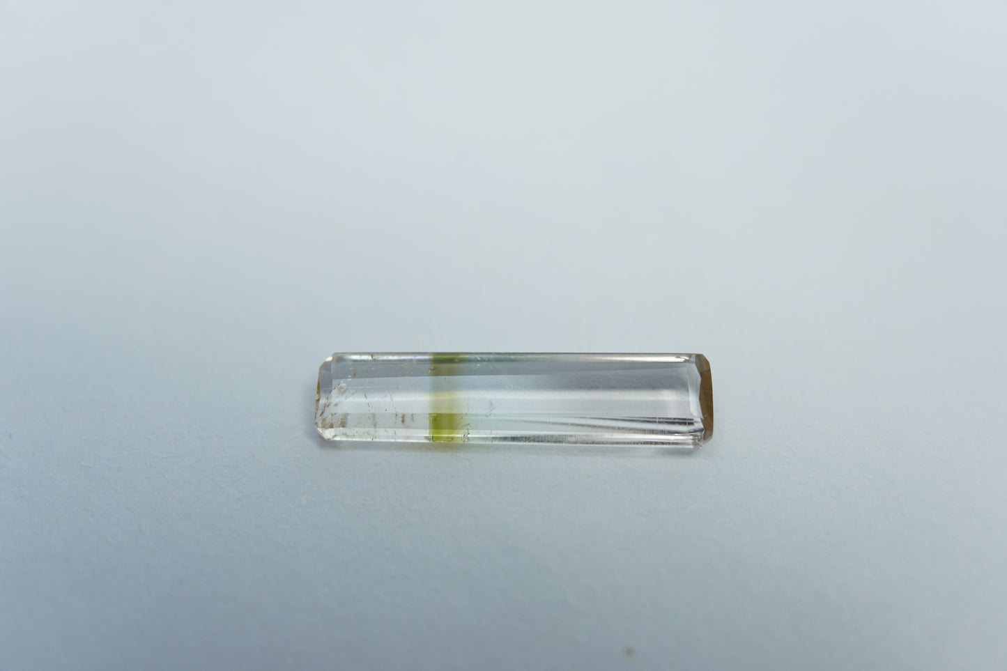1.55ct Turmalina bicolor 18x44mm
