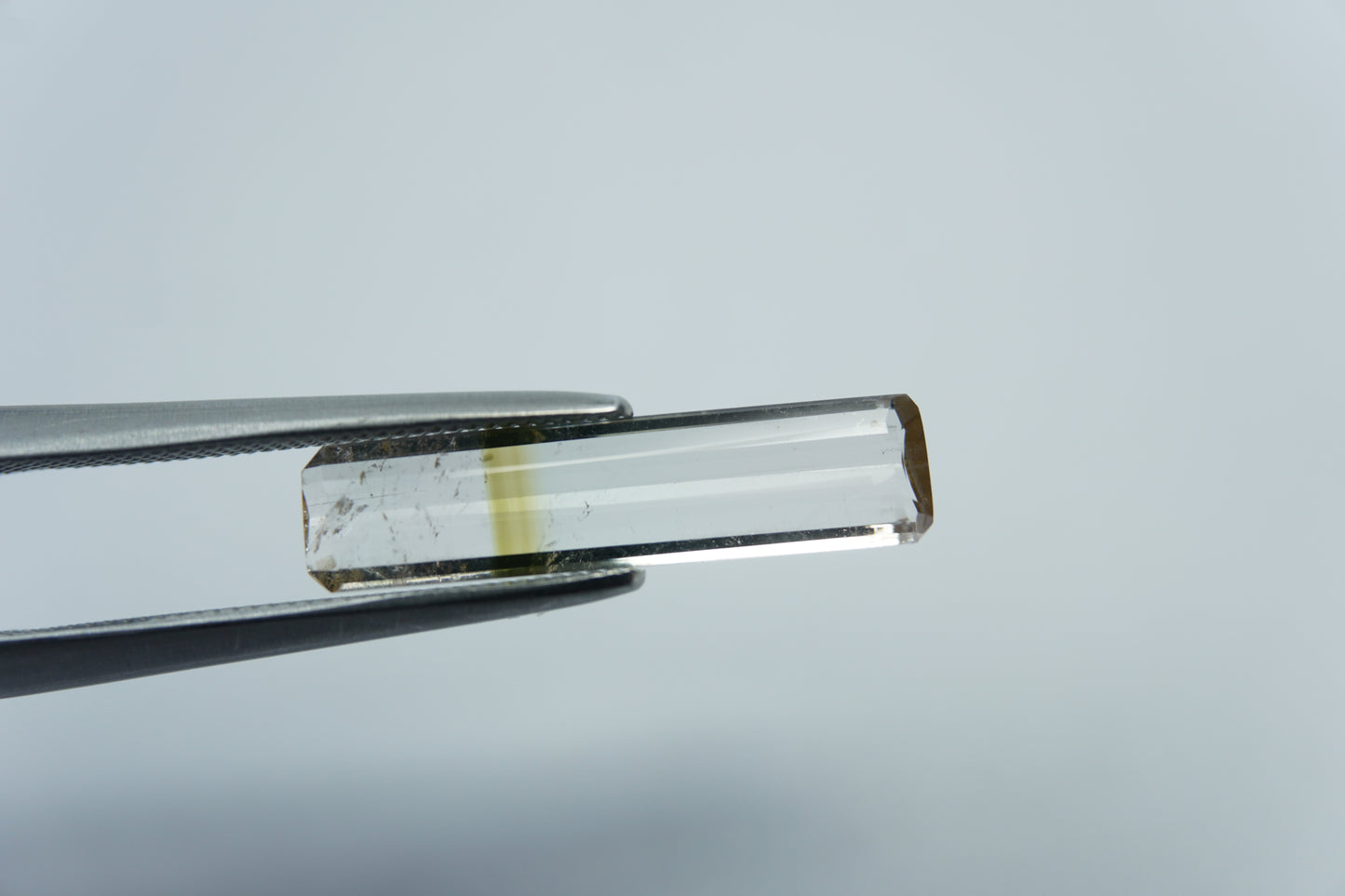 1.55ct Turmalina bicolor 18x44mm