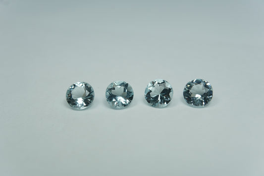 2.25ct Águas-marinhas calibradas 5mm