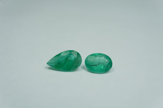 1.85ct Esmeraldas 9x5mm / 7x5.5mm
