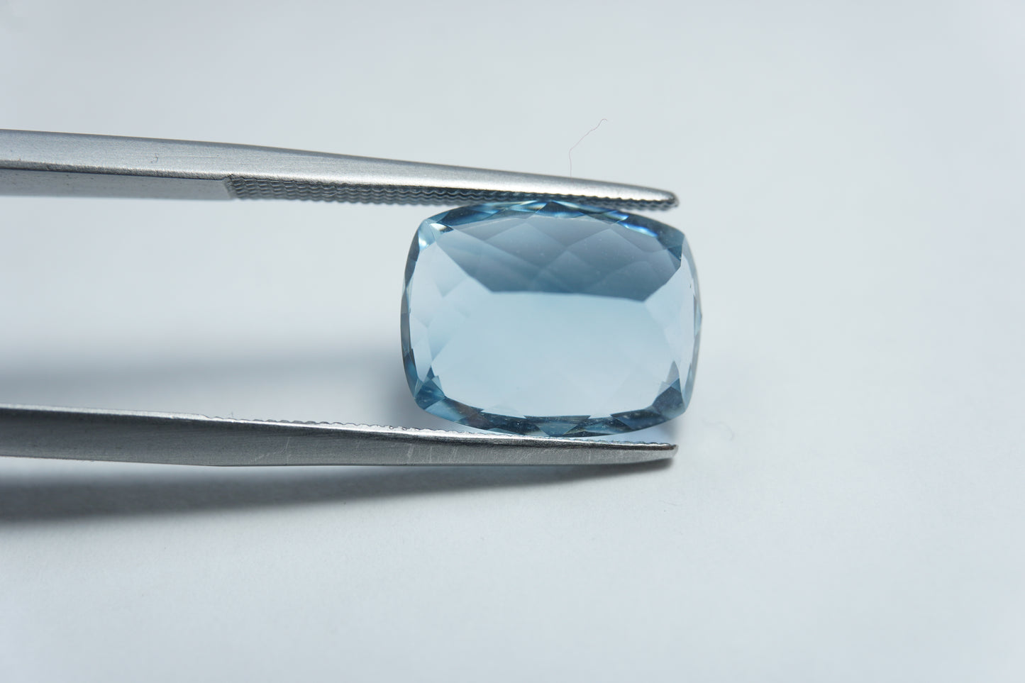 7.23ct Topaz 12x10mm