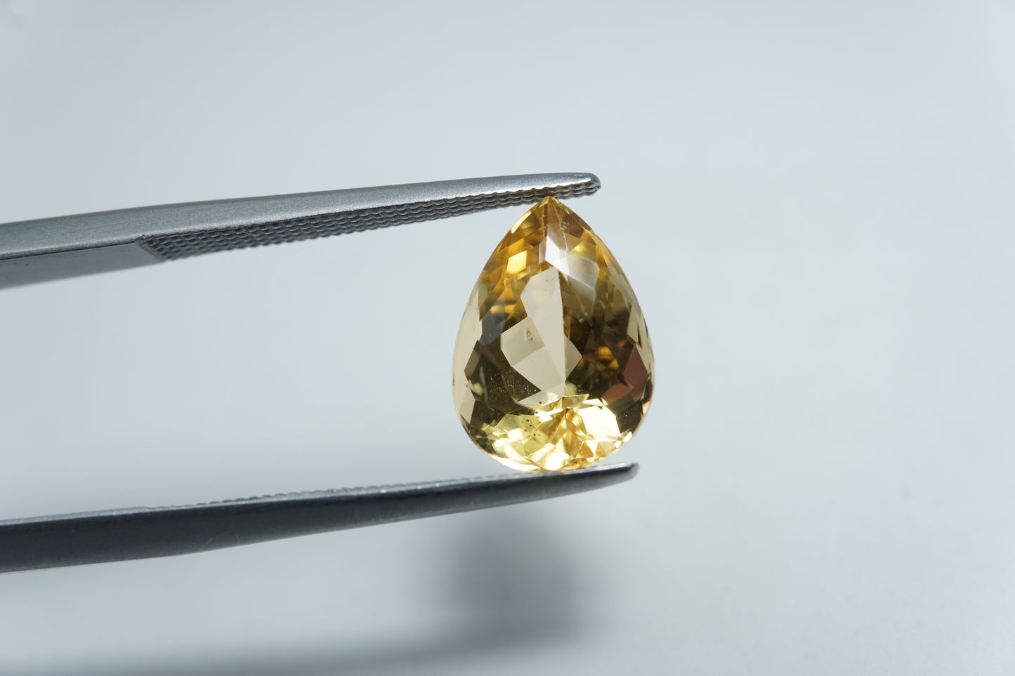 3.38ct Topázio Imperial 11x8mm