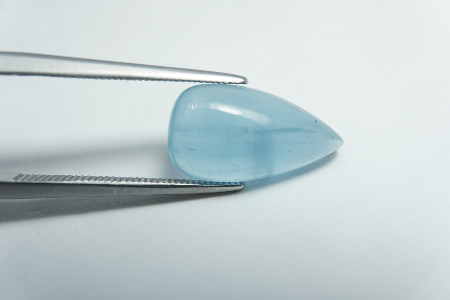 3.80ct Água-marinha cabochão 15x8mm