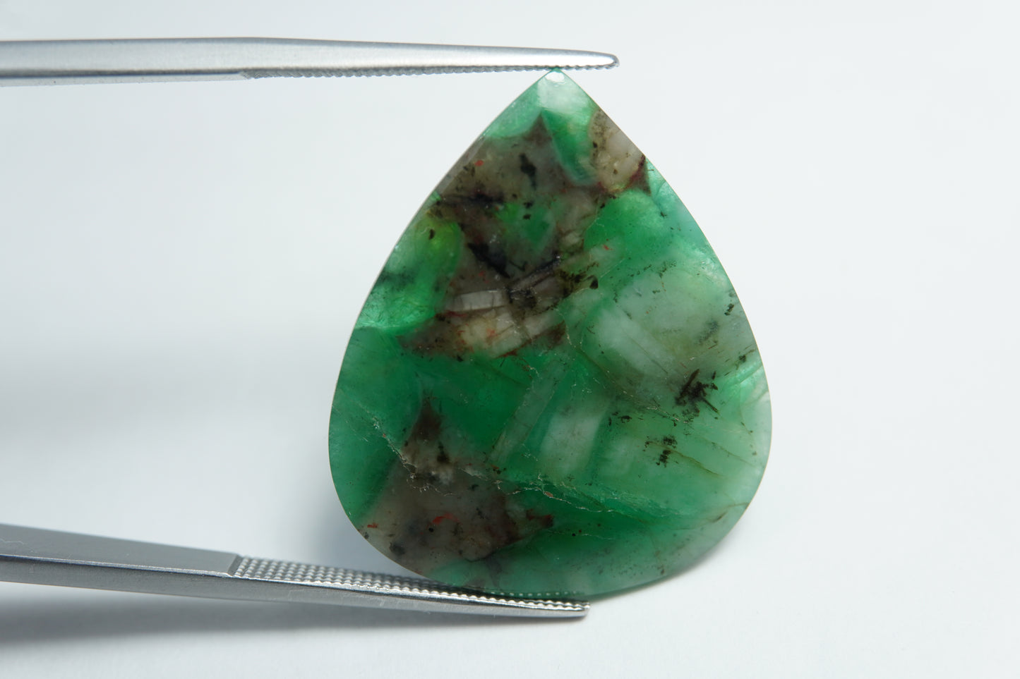 15.46ct Esmeralda 27x23mm