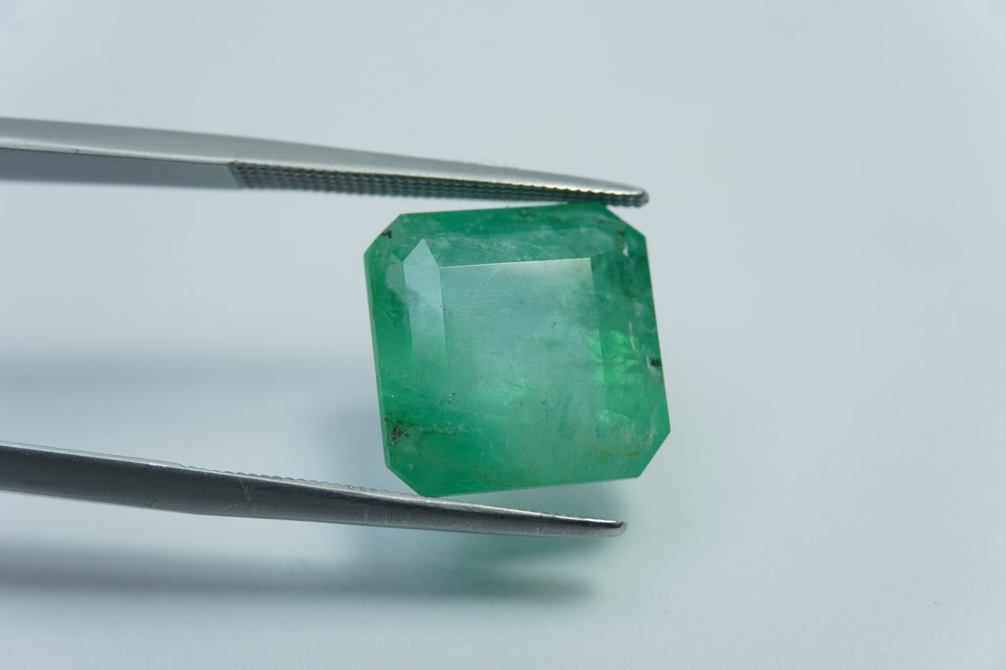 8.38ct Emerald 12mm