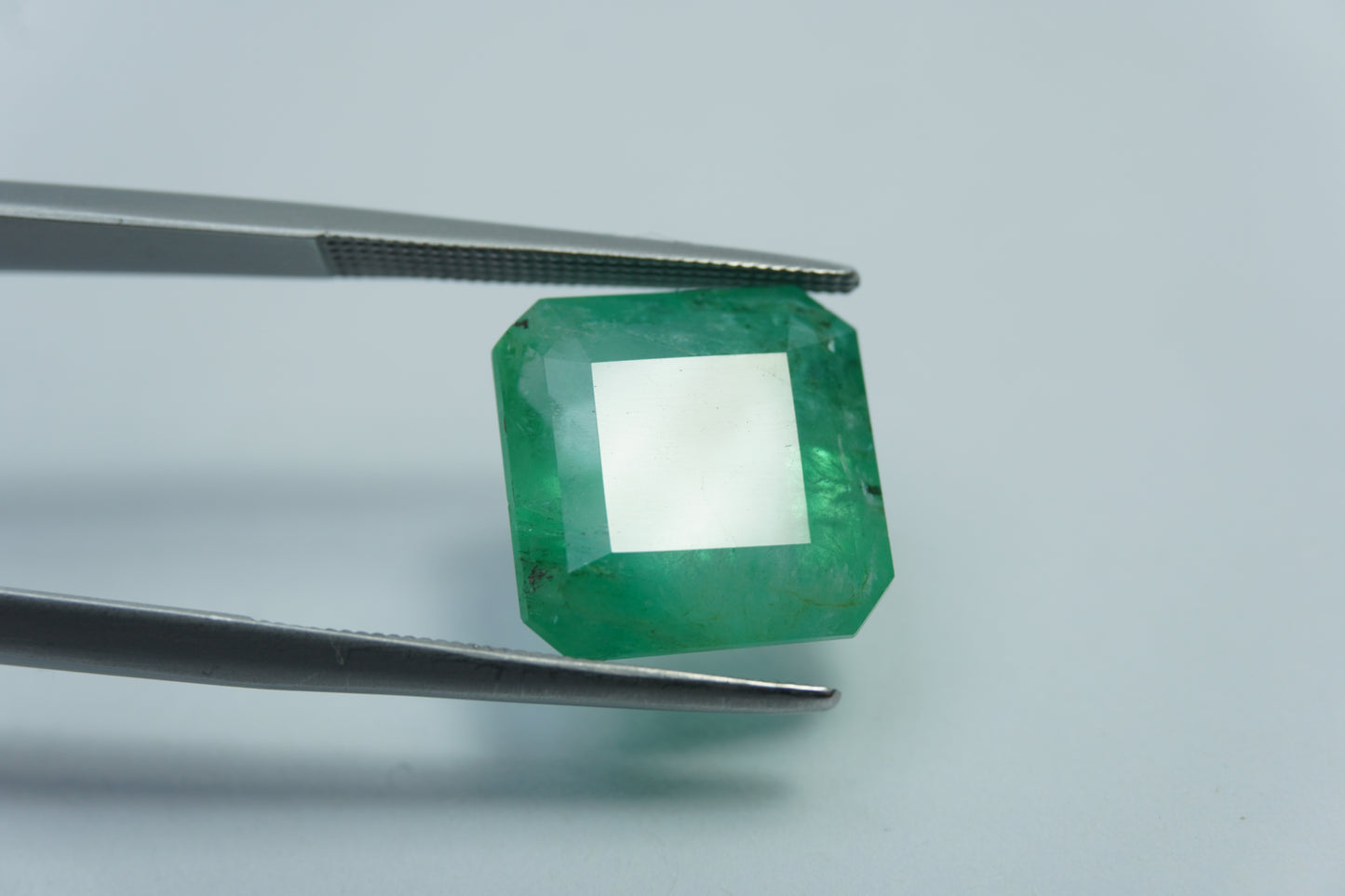 8.38ct Emerald 12mm