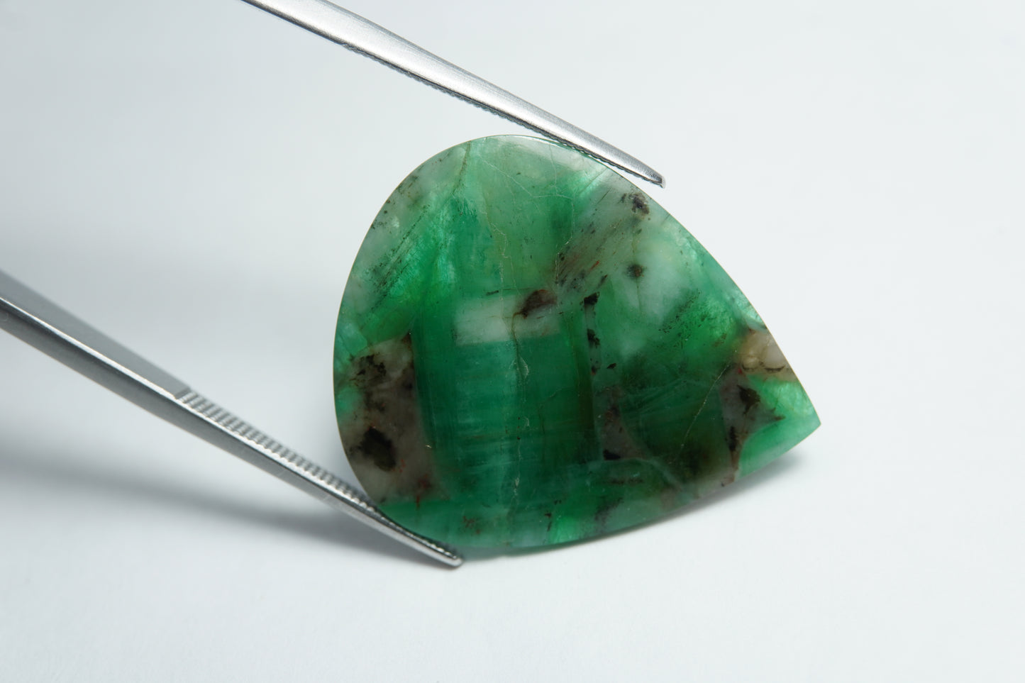 15.46ct Esmeralda 27x23mm