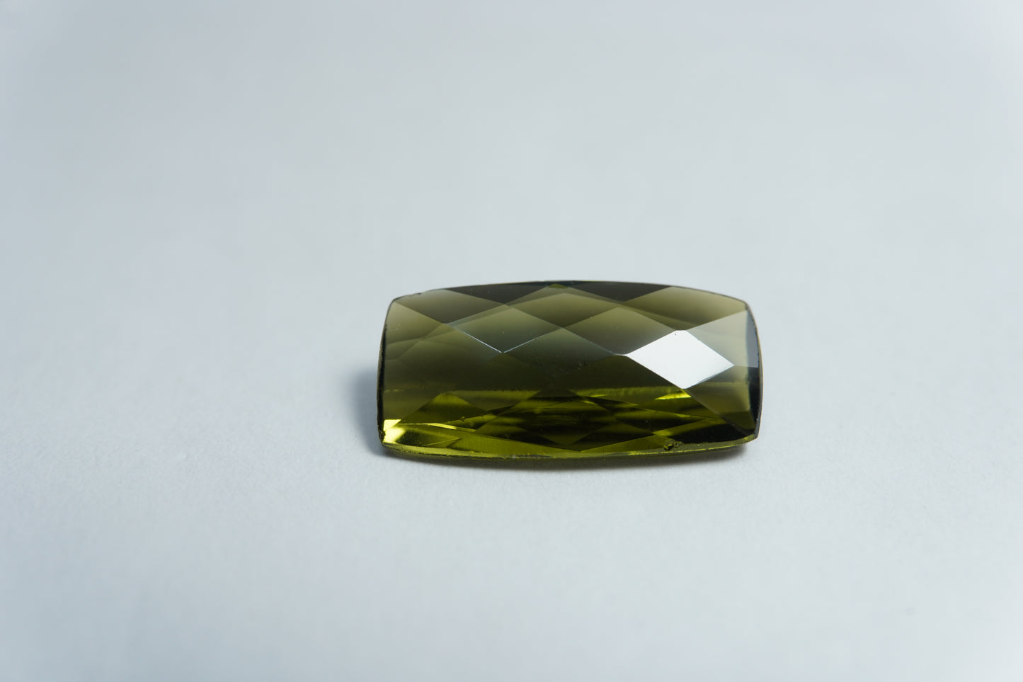 3.40ct Turmalina 14x7mm