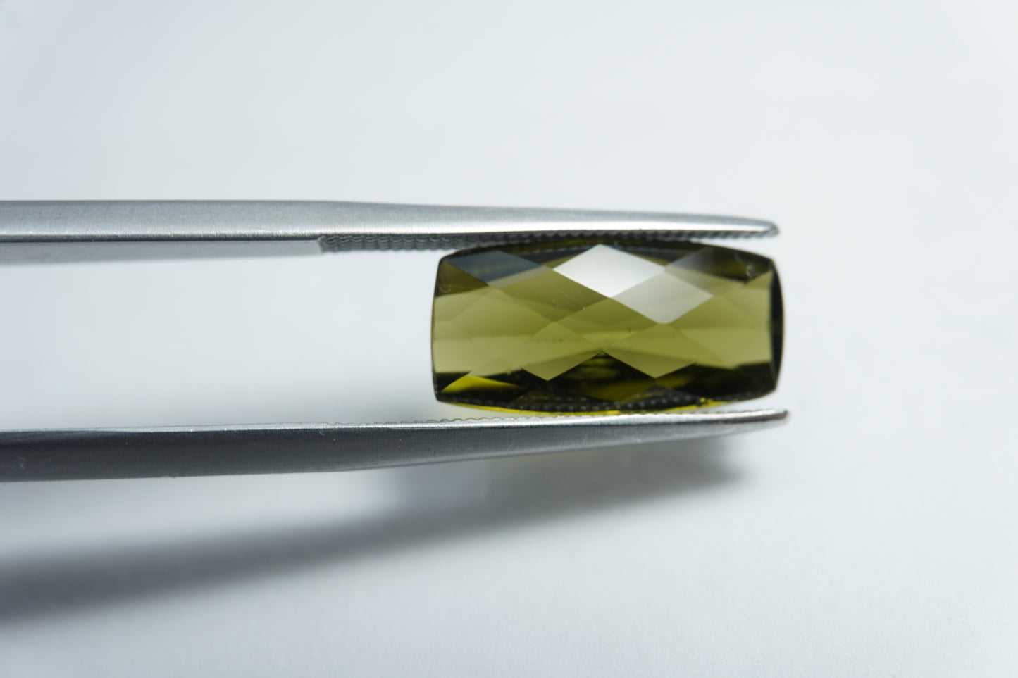 3.40ct Turmalina 14x7mm